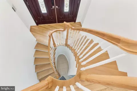 Entry Way - 11213 Oakwood Dr, Dunkirk, MD 20754 photo 1 of 3