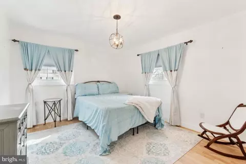 Bedroom - 11213 Oakwood Dr, Dunkirk, MD 20754 photo 3 of 5