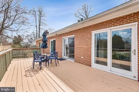 Exterior - 11213 Oakwood Dr, Dunkirk, MD 20754 photo 2 of 8
