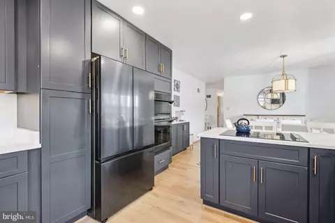 Kitchen - 11213 Oakwood Dr, Dunkirk, MD 20754 photo 5 of 5