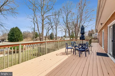 Exterior - 11213 Oakwood Dr, Dunkirk, MD 20754 photo 3 of 8