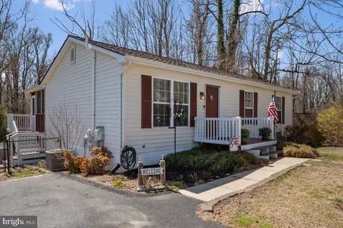 Exterior - 3809 12th St, Chesapeake Beach, MD 20732 photo 9 of 11