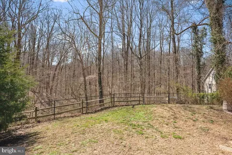 Exterior - 3809 12th St, Chesapeake Beach, MD 20732 photo 6 of 11
