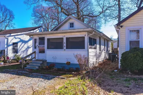 4003 6th St, North Beach, MD 20714