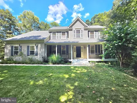 3160 Blackberry Ln, Prince Frederick, MD 20678