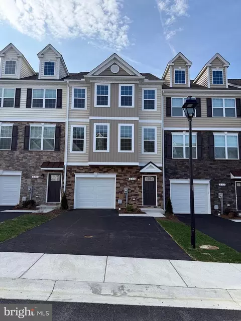230 Sullivan Ln, Prince Frederick, MD 20678