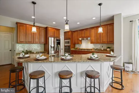 Kitchen - 12670 Perrywood Ln, Dunkirk, MD 20754 photo 5 of 14