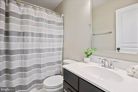Bath - 12670 Perrywood Ln, Dunkirk, MD 20754 photo 7 of 8