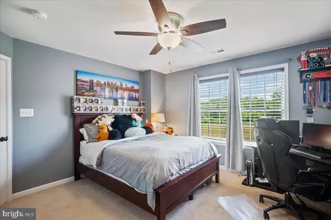 Bedroom - 12670 Perrywood Ln, Dunkirk, MD 20754 photo 9 of 10