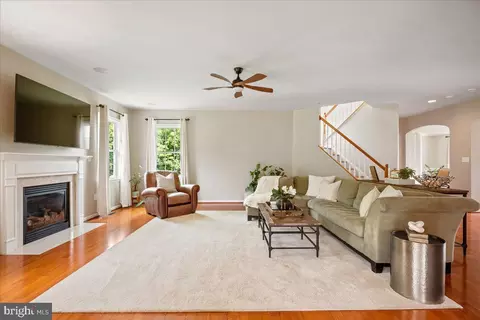 Living - 12670 Perrywood Ln, Dunkirk, MD 20754 photo 5 of 6