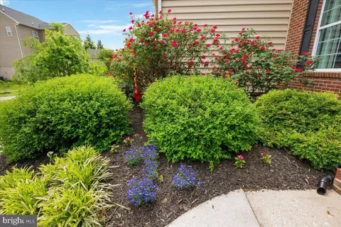 Exterior - 12670 Perrywood Ln, Dunkirk, MD 20754 photo 7 of 20