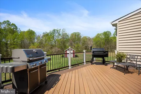Exterior - 12670 Perrywood Ln, Dunkirk, MD 20754 photo 15 of 20