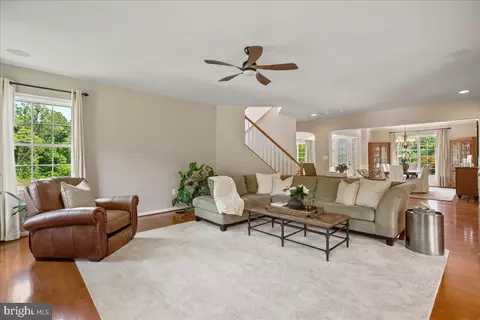 Living - 12670 Perrywood Ln, Dunkirk, MD 20754 photo 6 of 6