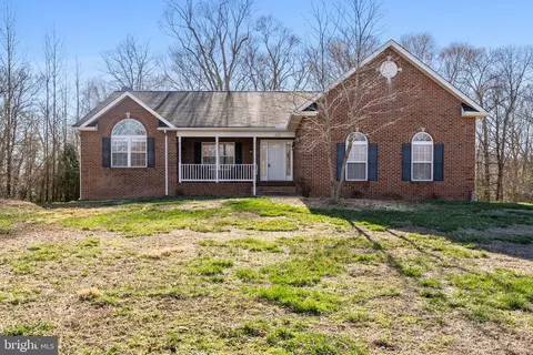 6012 Clairemont Dr W, Owings, MD 20736