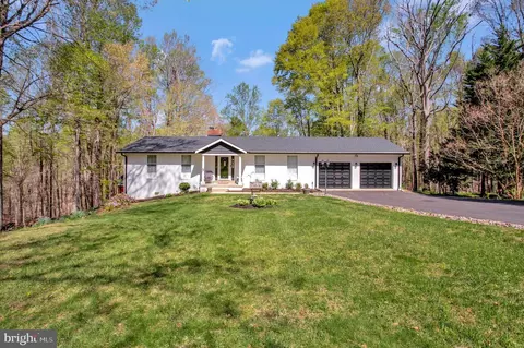 6911 Ash Ct, Owings, MD 20736