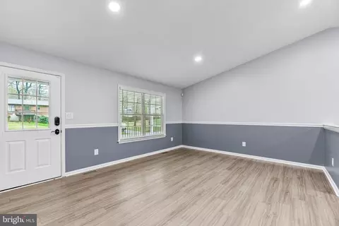 307 Red Cloud Rd, Lusby, MD 20657 photo 3