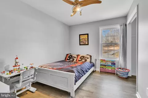 Bedroom - 9805 Empire Ct, Dunkirk, MD 20754 photo 3 of 10