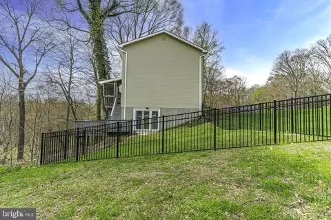 Exterior - 9805 Empire Ct, Dunkirk, MD 20754 photo 1 of 11