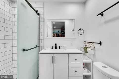 Bath - 9805 Empire Ct, Dunkirk, MD 20754 photo 4 of 4