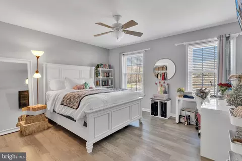 Bedroom - 9805 Empire Ct, Dunkirk, MD 20754 photo 5 of 10