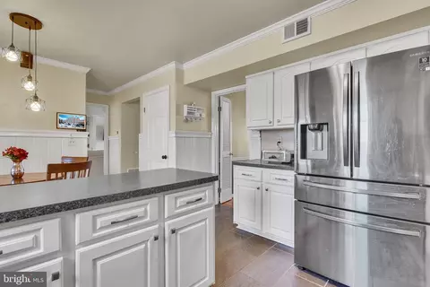 Kitchen - 9805 Empire Ct, Dunkirk, MD 20754 photo 4 of 4