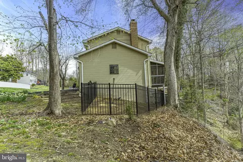 Exterior - 9805 Empire Ct, Dunkirk, MD 20754 photo 6 of 11