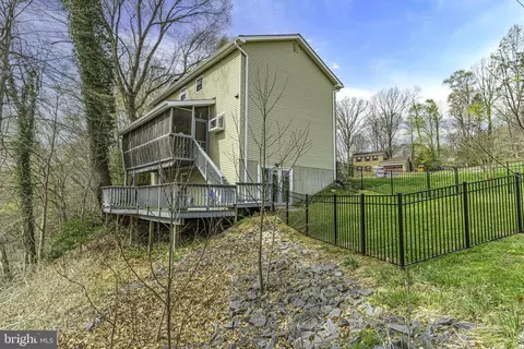 Exterior - 9805 Empire Ct, Dunkirk, MD 20754 photo 5 of 11