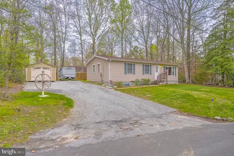 765 Crazy Horse Trl, Lusby, MD 20657