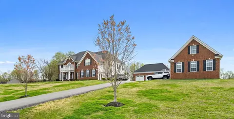 Exterior - 2310 Golf Club Dr, Dunkirk, MD 20754 photo 1 of 10