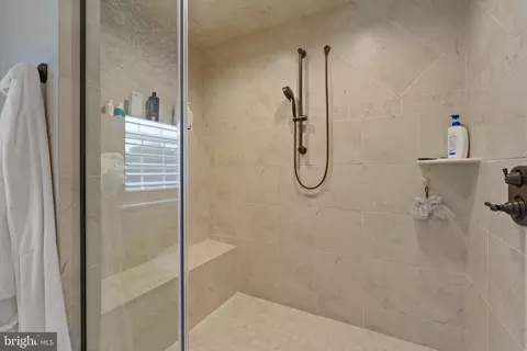 Bath - 2310 Golf Club Dr, Dunkirk, MD 20754 photo 3 of 6