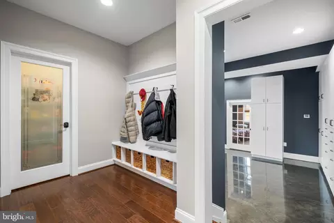 Entry Way - 2310 Golf Club Dr, Dunkirk, MD 20754 photo 11 of 18