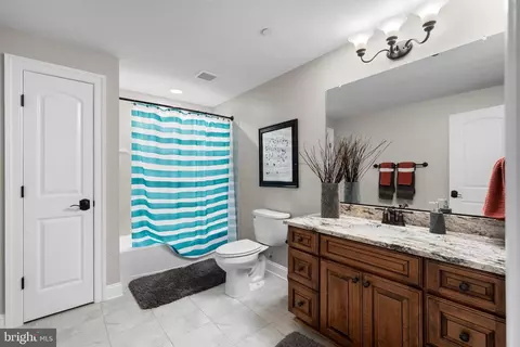 Bath - 2310 Golf Club Dr, Dunkirk, MD 20754 photo 6 of 6
