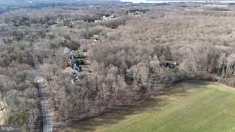 1002 Donna Ln, Huntingtown, MD 20639