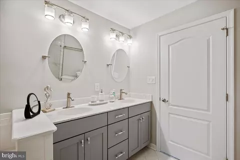 Bath - 834 Oyster Bay Pl, Solomons, MD 20688 photo 1 of 8