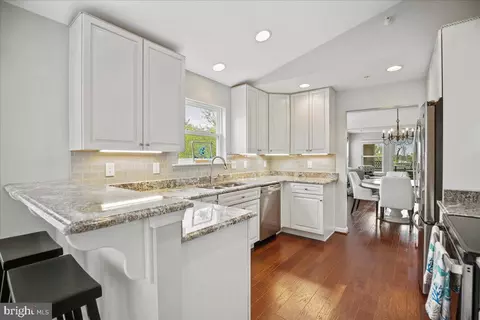 Kitchen - 834 Oyster Bay Pl, Solomons, MD 20688 photo 3 of 7