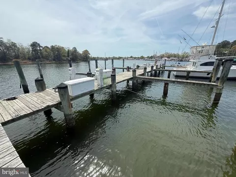View/Area - 834 Oyster Bay Pl, Solomons, MD 20688 photo 4 of 5