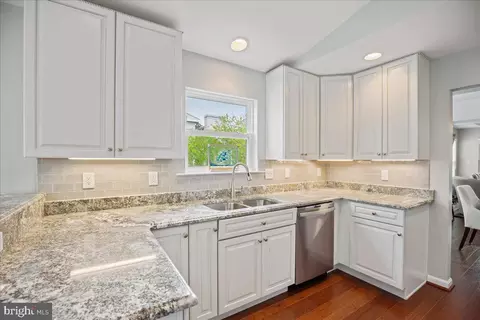 Kitchen - 834 Oyster Bay Pl, Solomons, MD 20688 photo 4 of 7