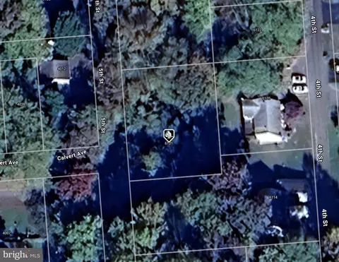 6121 5th St, Chesapeake Beach, MD 20732