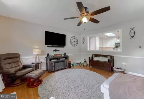 3500 King Dr, Dunkirk, MD 20754 photo 6