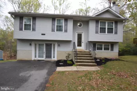 716 Pioneer Trl, Lusby, MD 20657