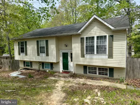 650 Running Fox Rd, Lusby, MD 20657