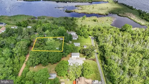 10954 Elm Dr, Lusby, MD 20657