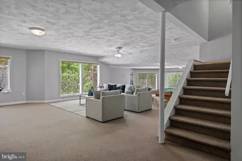Living - 12701 Springfield Ct, Dunkirk, MD 20754 photo 2 of 5