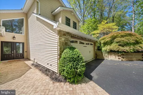 Exterior - 12701 Springfield Ct, Dunkirk, MD 20754 photo 18 of 24