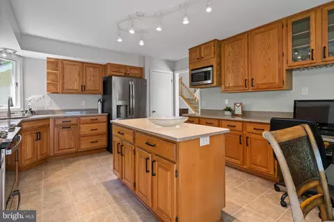 Kitchen - 12701 Springfield Ct, Dunkirk, MD 20754 photo 3 of 7