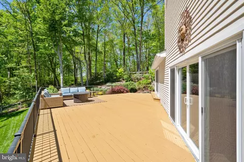 Exterior - 12701 Springfield Ct, Dunkirk, MD 20754 photo 5 of 24