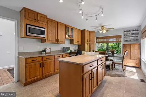 Kitchen - 12701 Springfield Ct, Dunkirk, MD 20754 photo 1 of 7