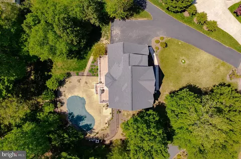 View/Area - 580 Windmill Dr, Saint Leonard, MD 20685 photo 1 of 7