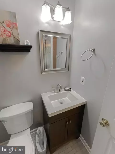 Bath - 580 Windmill Dr, Saint Leonard, MD 20685 photo 6 of 15