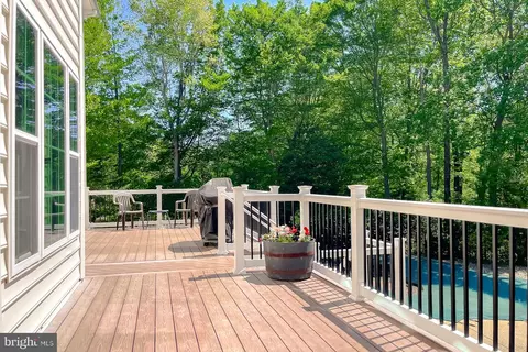 Exterior - 580 Windmill Dr, Saint Leonard, MD 20685 photo 12 of 17
